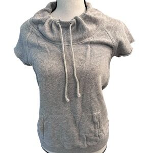 American Eagle Outfitters Heather Gray sweatshirt short sleeve / drawstring